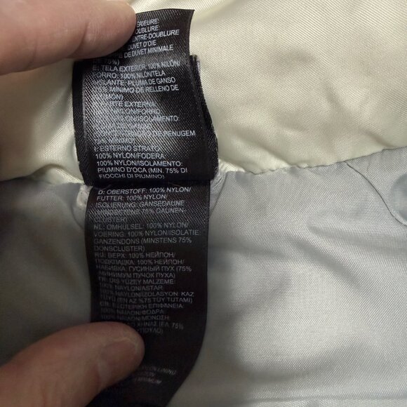 The North Face Aconcagua 550 Down Vest Women’s M Ivory EUC - Picture 12 of 15